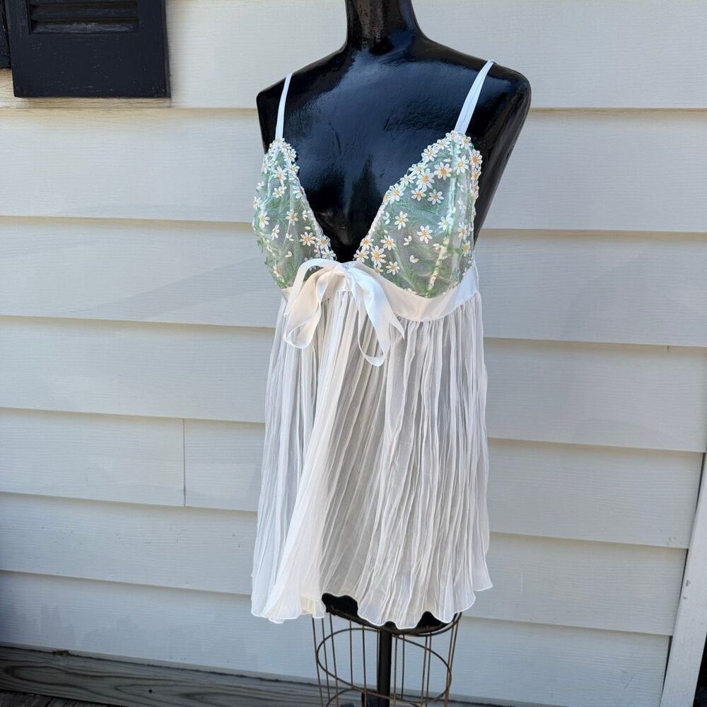 Victorias Secret Dainty Daisy Babydoll Lingerie  Ser Dress